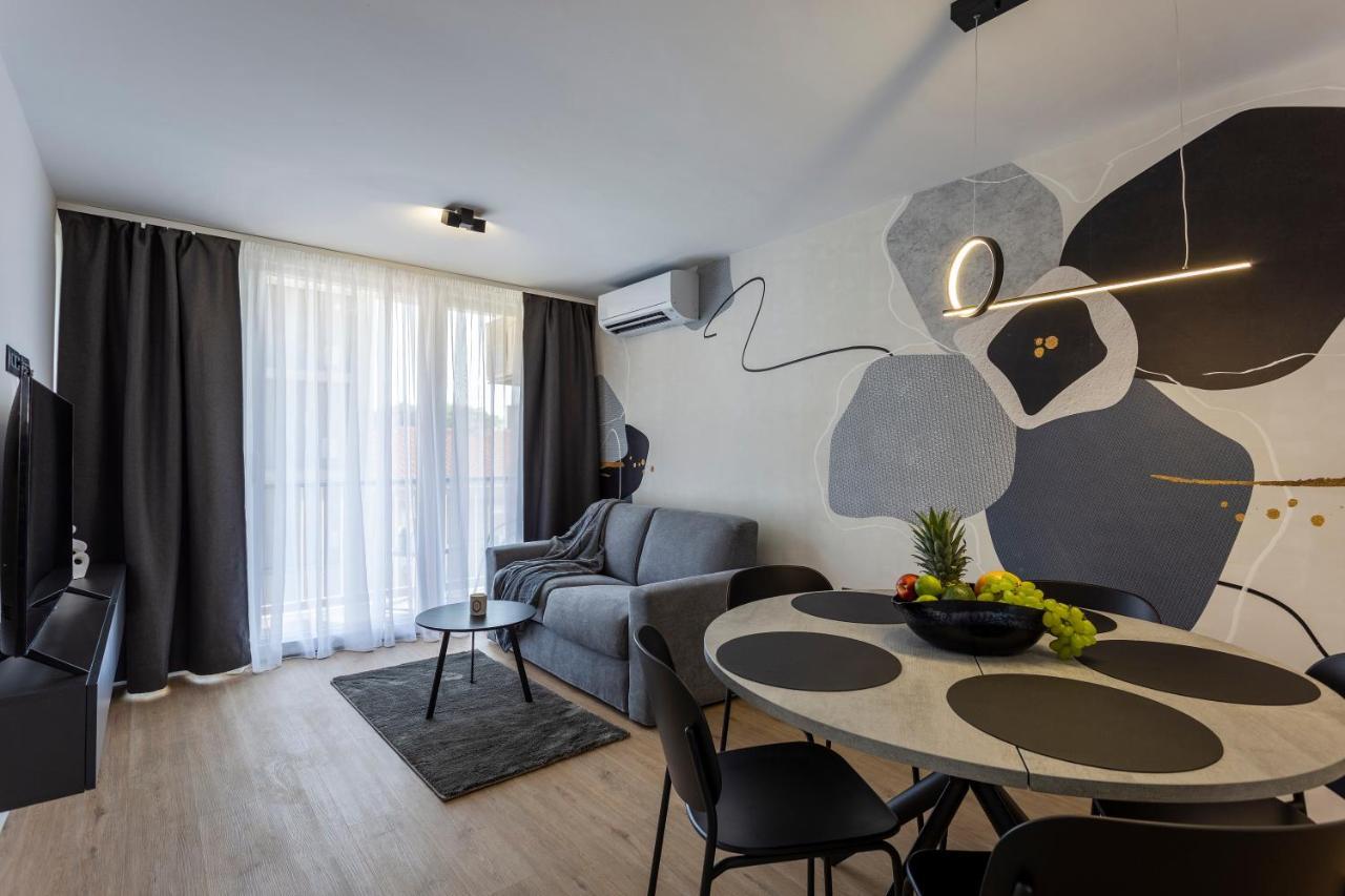 Apartman Izis Centar Pule Pula Buitenkant foto